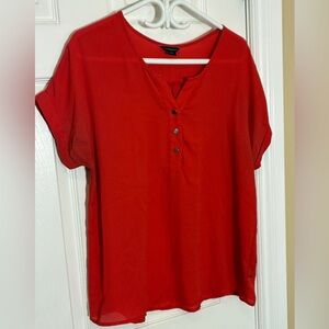 ✨ Trendsetter Chic Red Button-Front Blouse - Size Large